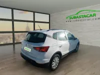 Usado Seat Arona 110 CV (80 kW) 2023 Blanco SUV