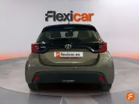Usado Toyota Yaris Edition 125 CV (91 kW) 2022 Verde Utilitario