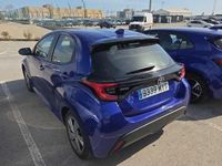 Usado Toyota Yaris Hybrid Active 116 CV (85 kW) 2025 Azul Utilitario