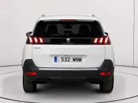 Usado Peugeot 5008 Allure 131 CV (96 kW) 2024 Blanco SUV
