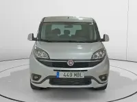 Usado Fiat Doblò Trekking 121 CV (88 kW) 2022 Gris Monovolumen