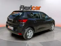Usado Dacia Sandero Essentiel 101 CV (74 kW) 2025 Negro Berlina