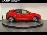Usado Renault Mégane IV Zen 94 CV (69 kW) 2022 Rojo Berlina