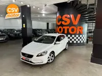 Usado Volvo V40 Summum 190 CV (139 kW) 2014 Blanco Utilitario