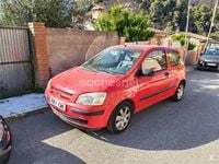 Usado Hyundai Getz 63 CV (46 kW) 2003 Rojo Utilitario