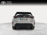 Usado Toyota Yaris Cross Plus 116 CV (85 kW) 2022 Gris / plata SUV