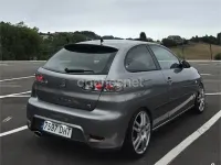 Usado Seat Ibiza CUPRA 160 CV (117 kW) 2005 Gris / plata Utilitario
