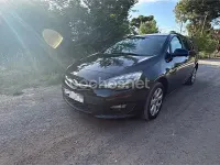 Usado Opel Astra Business 110 CV (80 kW) 2014 Negro Familiar