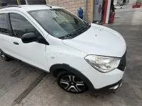 Usado Dacia Lodgy 115 CV (84 kW) 2019 Blanco Monovolumen