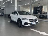 Usado Mercedes GLA250 218 CV (160 kW) 2022 Blanco SUV