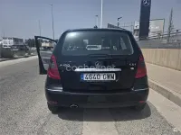 Usado Mercedes A180 Exclusive 109 CV (80 kW) 2010 Negro Monovolumen