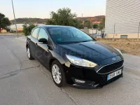 Usado Ford Focus Titanium 125 CV (91 kW) 2017 Azul Berlina
