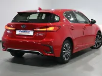Usado Lexus CT200h Business Edition 136 CV (100 kW) 2019 Rojo