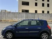 Usado Renault Scénic III 100 CV (73 kW) 2009 Azul Monovolumen