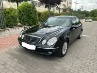 Usado Mercedes E270 Avantgarde 177 CV (130 kW) 2005 Negro Berlina