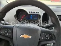 Usado Chevrolet Aveo LS 86 CV (63 kW) 2013 Gris / plata Berlina