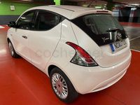 Usado Lancia Ypsilon 69 CV (50 kW) 2015 Blanco Utilitario
