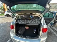 Usado Seat Altea XL Ecomotive 105 CV (77 kW) 2010 Gris / plata Monovolumen