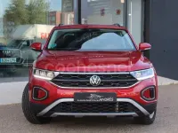 Usado VW T-Roc Life 150 CV (110 kW) 2022 Rojo SUV