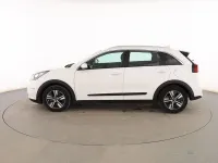 Usado Kia Niro 141 CV (103 kW) 2017 Blanco SUV