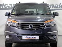 Usado SsangYong Rodius 155 CV (114 kW) 2014 Gris Monovolumen