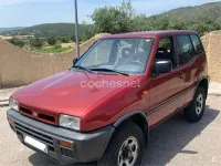 Usado Nissan Terrano 100 CV (73 kW) 1995 Granate SUV
