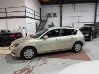 Usado Mazda 3 Active 105 CV (77 kW) 2003 Beige Berlina