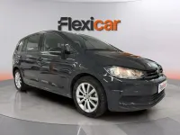 Usado VW Touran Business 116 CV (85 kW) 2018 Gris Monovolumen