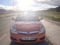 Usado Opel Tigra Sport 70 CV (51 kW) 2005 Rojo Descapotable
