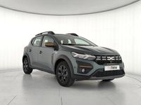 Usado Dacia Sandero Expression 100 CV (73 kW) 2025 Verde Berlina