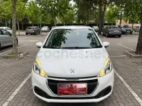 Usado Peugeot 208 Active 82 CV (60 kW) 2019 Blanco Utilitario