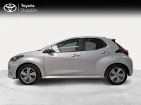 Usado Toyota Yaris Active 116 CV (85 kW) 2025 Gris / plata Utilitario