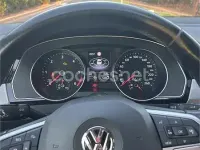 Usado VW Passat Executive 150 CV (110 kW) 2020 Gris / plata Berlina
