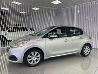 Usado Peugeot 208 Access 75 CV (55 kW) 2015 Gris / plata Utilitario