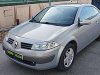 Usado Renault Mégane Cabriolet Dynamique 135 CV (99 kW) 2006 Beige Descapotable