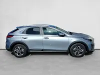 Usado Kia XCeed 101 CV (74 kW) 2025 Gris SUV