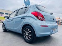 Usado Hyundai i20 84 CV (61 kW) 2014 Azul Utilitario