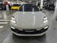 Usado Porsche Panamera Turbo S E-Hybrid 680 CV (500 kW) 2019 Blanco Utilitario