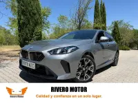 Usado BMW 120 Comfort Edition 163 CV (119 kW) 2025 Gris / plata Utilitario