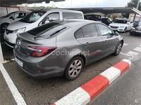 Usado Opel Insignia Business 136 CV (100 kW) 2017 Gris / plata Berlina