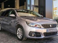 Usado Peugeot 308 SW Active 131 CV (96 kW) 2019 Gris Familiar
