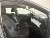 Usado Seat Ibiza Style 110 CV (80 kW) 2022 Gris plata Utilitario