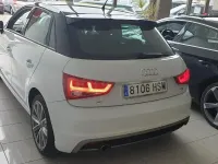 Usado Audi A1 Sportback Ambition 105 CV (77 kW) 2013 Blanco Utilitario