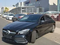 Usado Mercedes CLA180 122 CV (89 kW) 2018 Negro Berlina