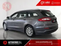 Usado Ford Mondeo Vignale 150 CV (110 kW) 2017 Gris / plata Familiar