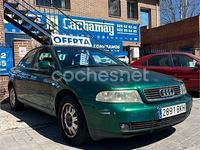 Usado Audi A4 130 CV (95 kW) 2002 Verde Berlina