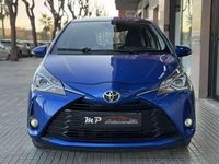 Usado Toyota Yaris Active 111 CV (81 kW) 2018 Azul Utilitario