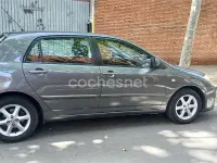 Usado Toyota Corolla Sol 110 CV (80 kW) 2004 Gris / plata Berlina