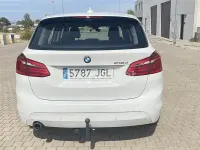 Usado BMW 218 150 CV (110 kW) 2015 Blanco Familiar