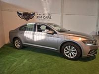 Usado VW Passat Business 150 CV (110 kW) 2020 Gris / plata Berlina